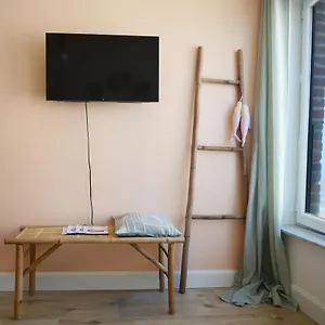 https://cosy-studio-by-the-sea.bruges-hotels.info